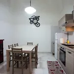 4sisters' Open Space Apartamento Aradeo