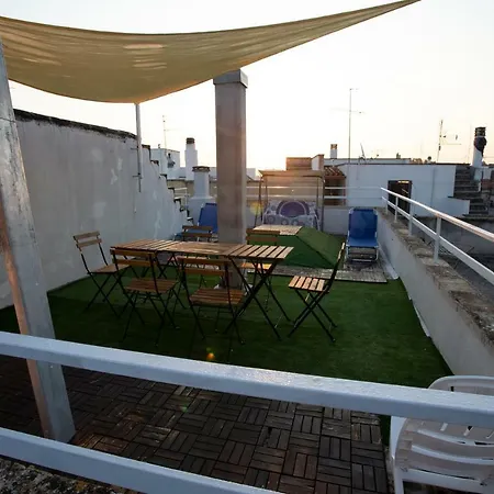 4sisters' Open Space Apartman Aradeo